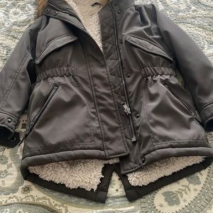 Girls parka. Lightly used. Navy green